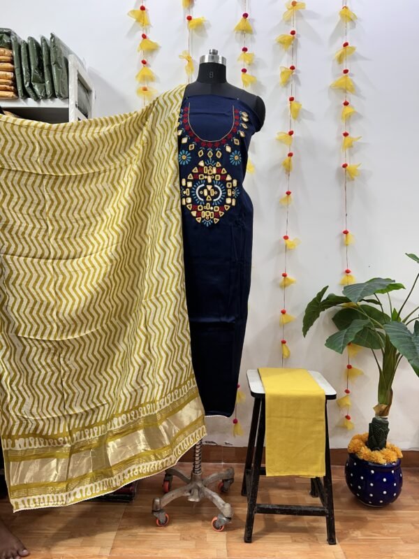 Dupatta - Image 2